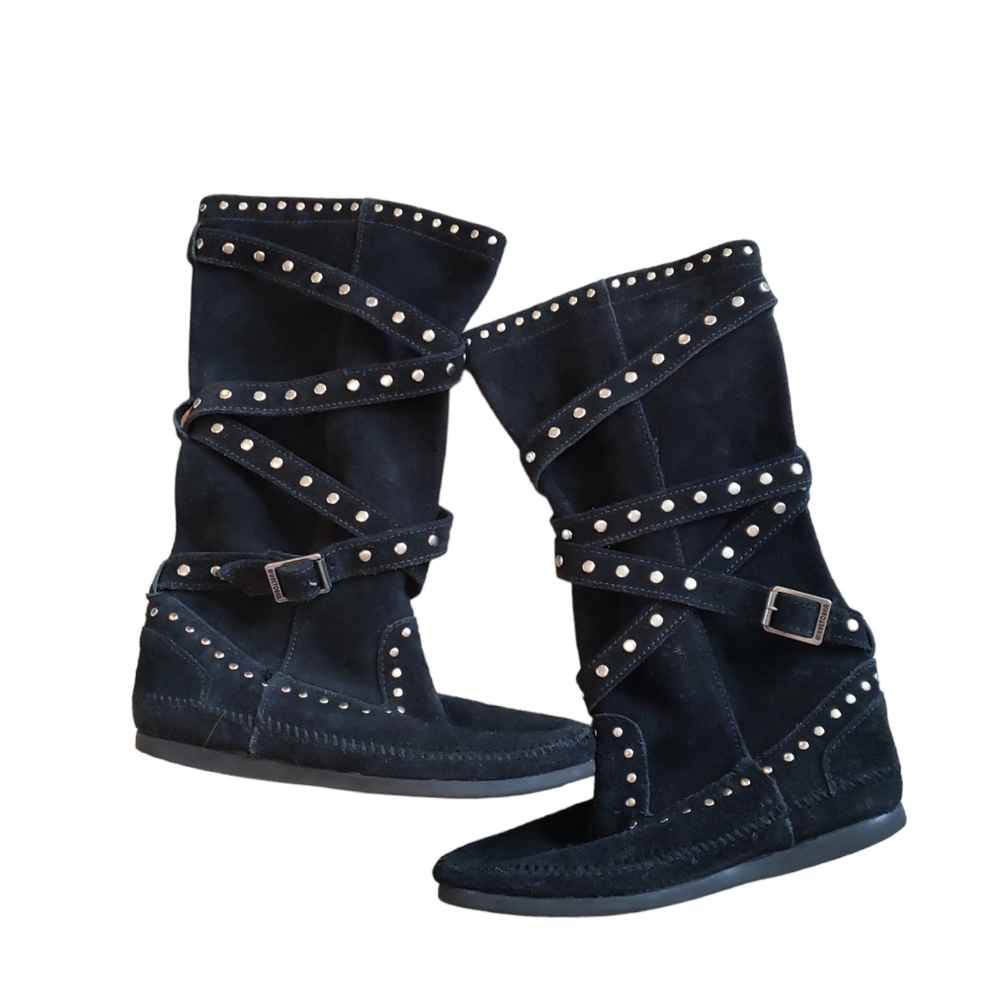 MINNETONKA BLACK SUEDE HIGH SHAFT SILVER STUDDED BOOTS SZ 7